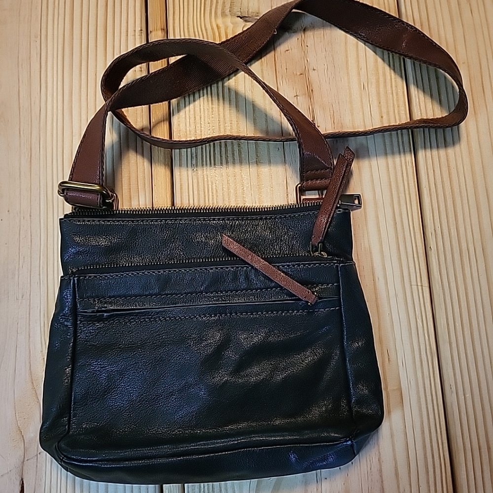 FOSSIL COREY BLACK/BROWN LEATHER CROSSBODY  BAG  Excellent Pre-owned Condition